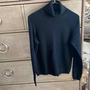 Valerie Stevens 2 ply cashmere turtleneck sweater, size PM